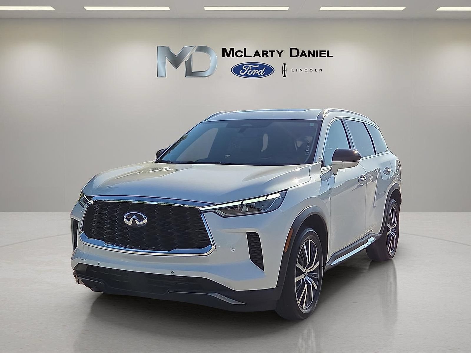 Used 2025 INFINITI QX60 Sensory w/ Vision Package AWD/4WD video 2
