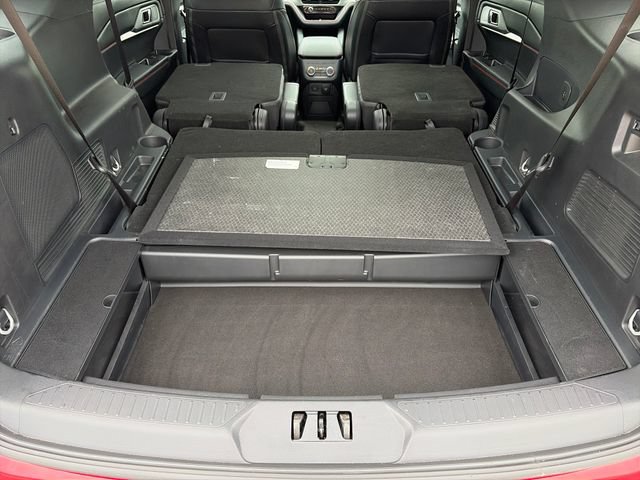 Certified 2025 Ford Explorer ST-Line w/ Premium Package AWD/4WD image 33