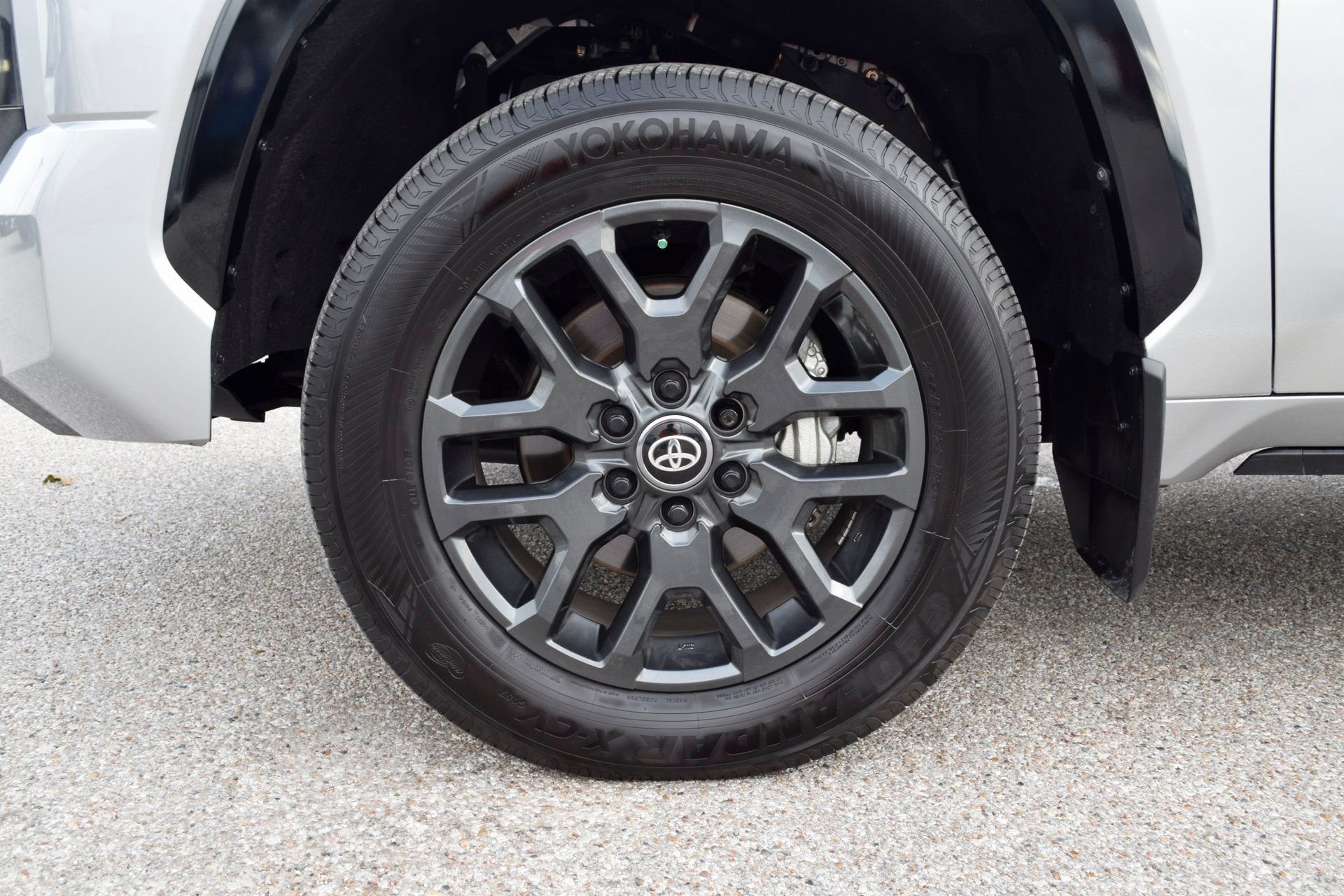 Used 2025 Toyota Tundra Platinum image 25