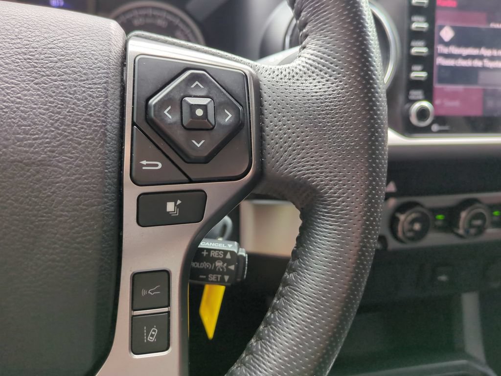 Used 2022 Toyota Tacoma SR5 RWD image 28