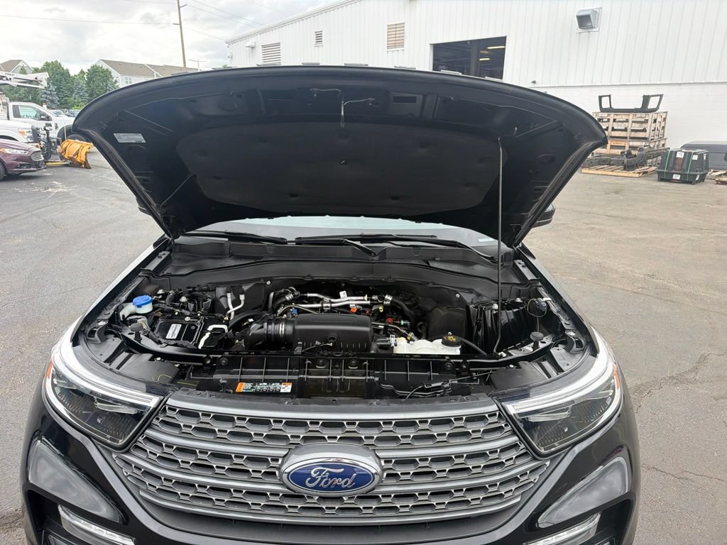 Certified 2023 Ford Explorer XLT w/ Equipment Group 202A AWD/4WD image 37