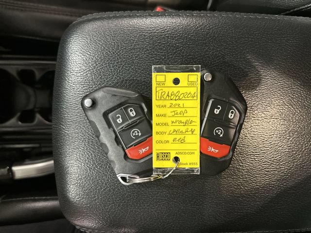 Used 2021 Jeep Wrangler Unlimited Sahara AWD/4WD image 33