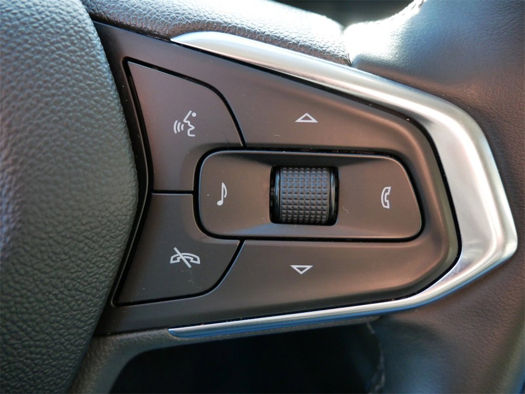 Used 2024 Chevrolet Trax ACTIV image 18