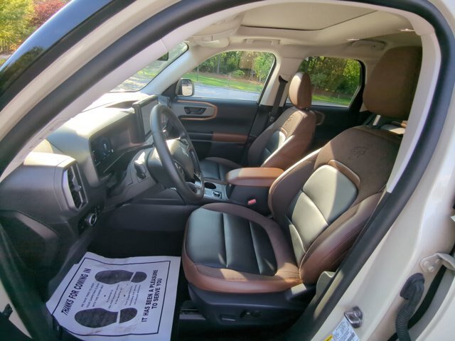 Certified 2025 Ford Bronco Sport Outer Banks w/ Outer Banks Tech Package+ AWD/4WD image 16