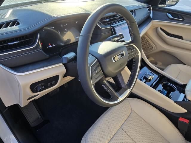 Used 2023 Jeep Grand Cherokee L Limited w/ Luxury Tech Group II image 27