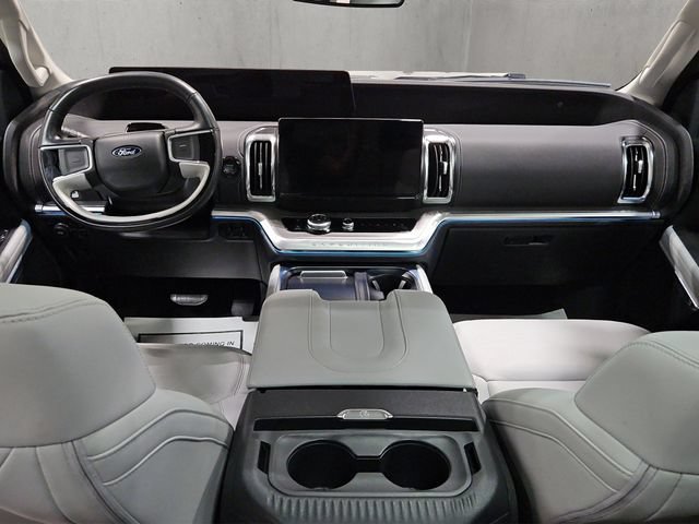 Certified 2025 Ford Expedition Max Platinum AWD/4WD image 2
