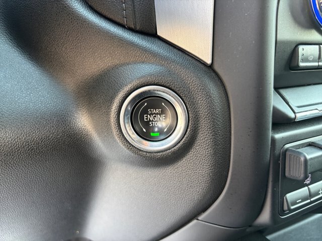 Used 2020 GMC Sierra 3500 SLT w/ SLT Convenience Package AWD/4WD image 17