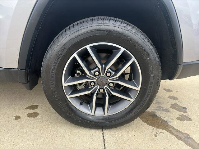 Used 2019 Jeep Grand Cherokee Limited image 9