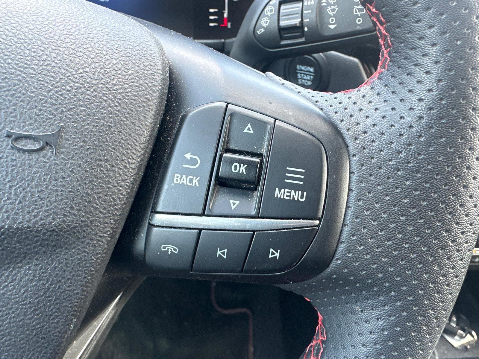 Certified 2023 Ford Escape ST-Line w/ Cold Weather Package image 22