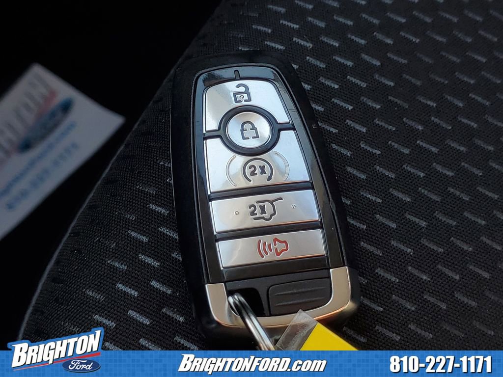 Certified 2025 Ford Escape SE FWD image 28