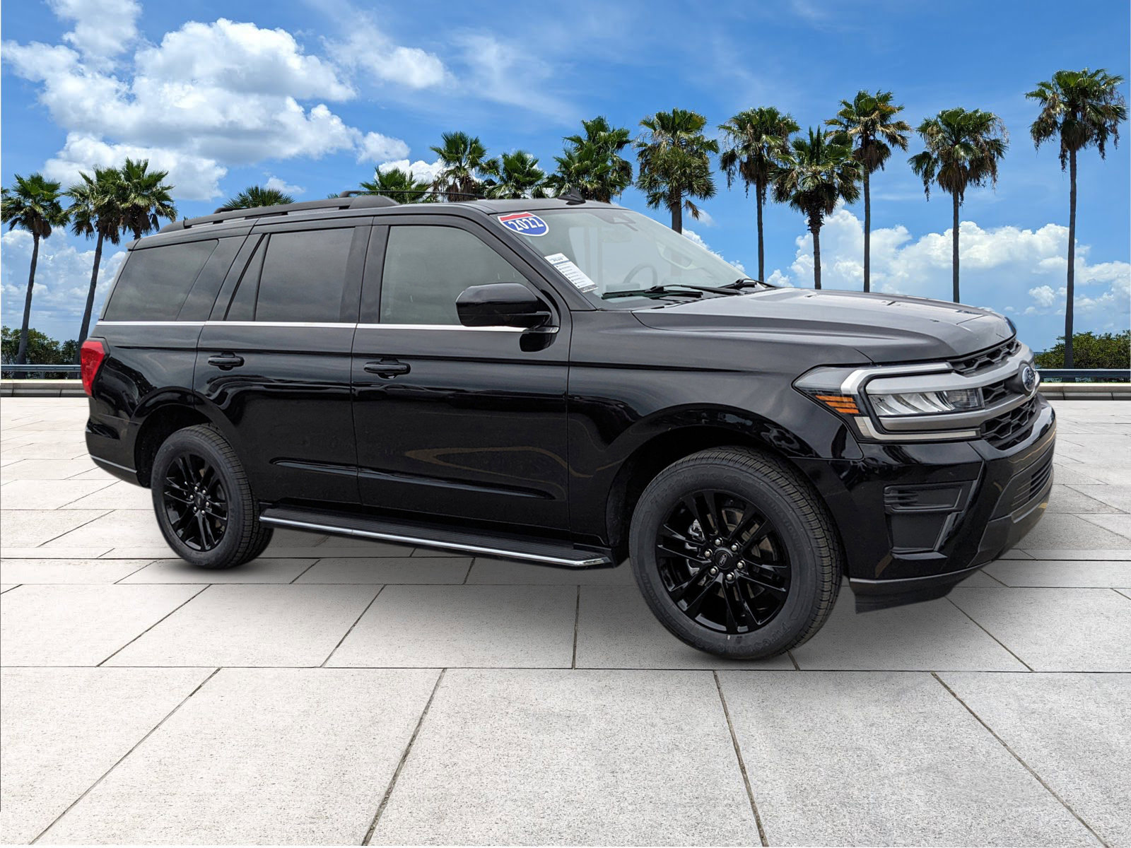 Certified 2022 Ford Expedition XLT image 2