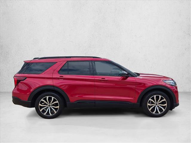 Certified 2025 Ford Explorer ST-Line w/ Premium Package RWD image 4