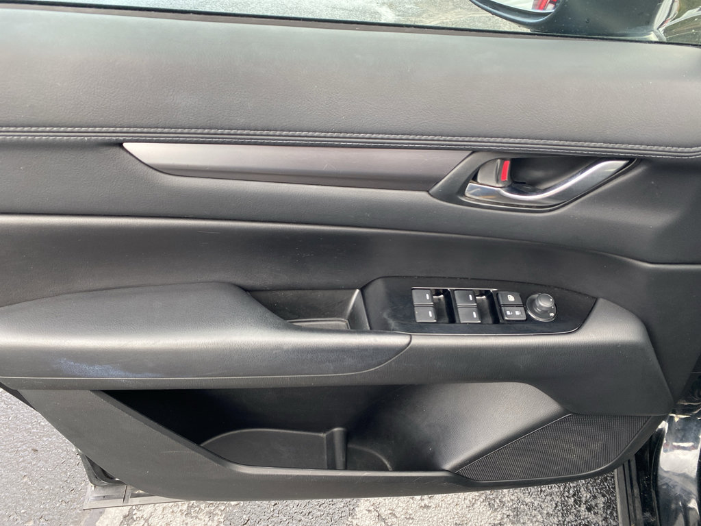 Used 2019 MAZDA CX-5 Touring image 18