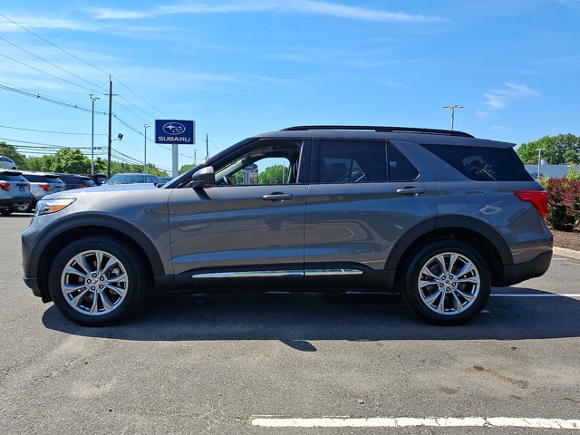 Certified 2023 Ford Explorer XLT w/ Equipment Group 202A AWD/4WD image 6