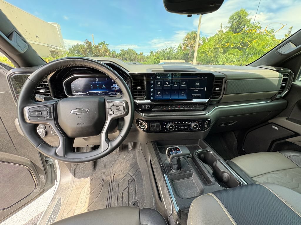 Used 2024 Chevrolet Silverado 1500 ZR2 w/ Technology Package AWD/4WD image 7