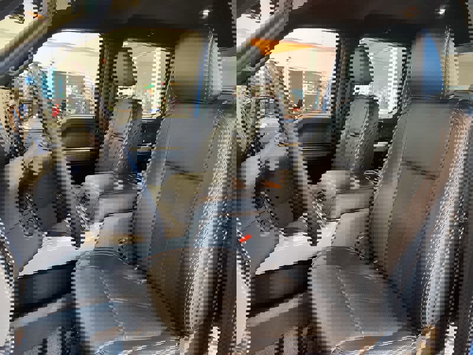 Certified 2022 Ford F350 Lariat w/ Lariat Ultimate Package image 11