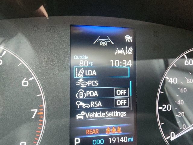 Used 2025 Toyota Corolla LE FWD image 17