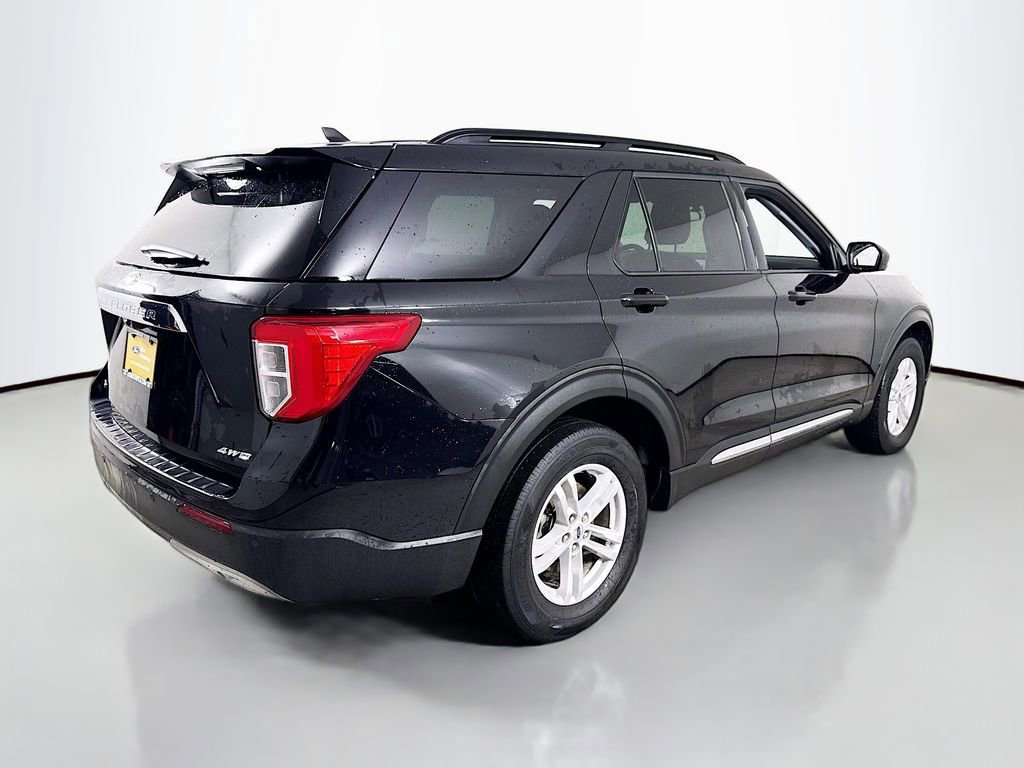 Certified 2023 Ford Explorer XLT w/ Equipment Group 202A image 5