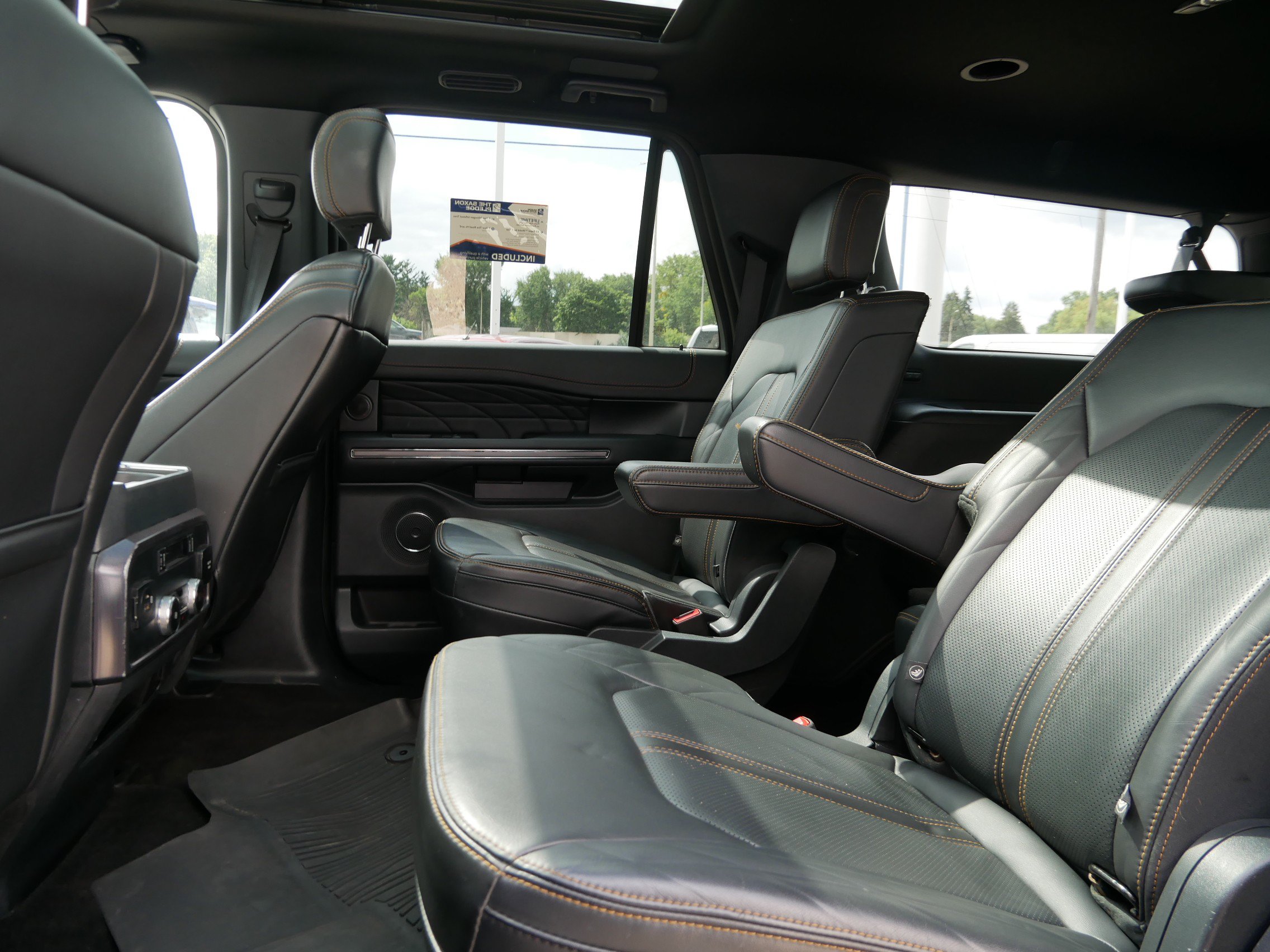 Certified 2023 Ford Expedition Max Platinum AWD/4WD image 7