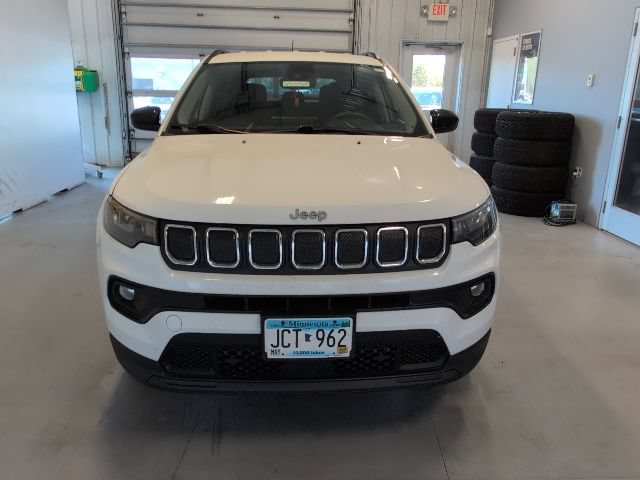 Used 2022 Jeep Compass Latitude AWD/4WD image 8