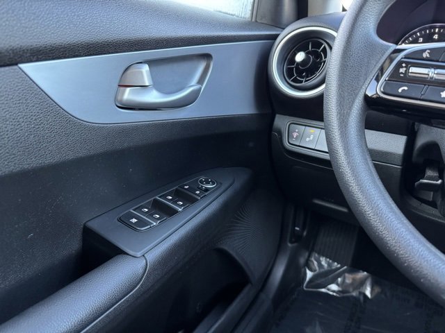 Used 2023 Kia Forte LXS w/ LXS Technology Package image 34