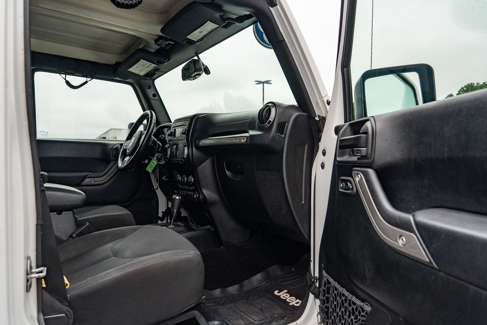Used 2018 Jeep Wrangler Unlimited Sport S AWD/4WD image 11