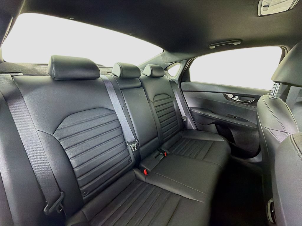 Used 2024 Kia Forte GT-Line w/ GT-Line Premium Package FWD image 32