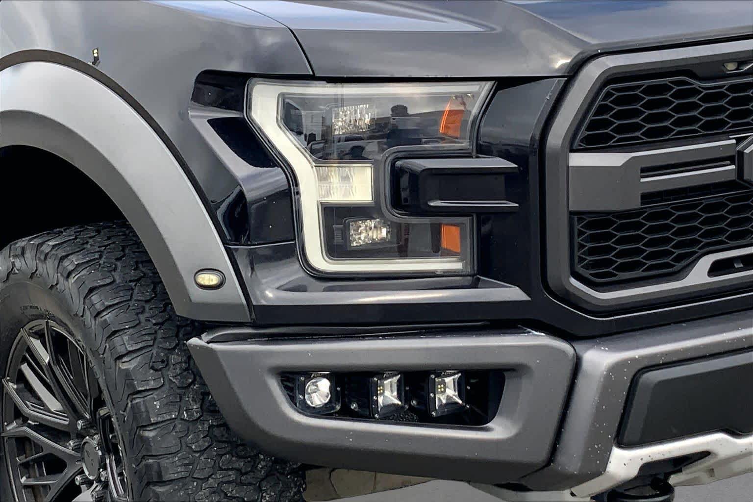 Certified 2019 Ford F150 Raptor w/ Equipment Group 802A Luxury AWD/4WD image 25