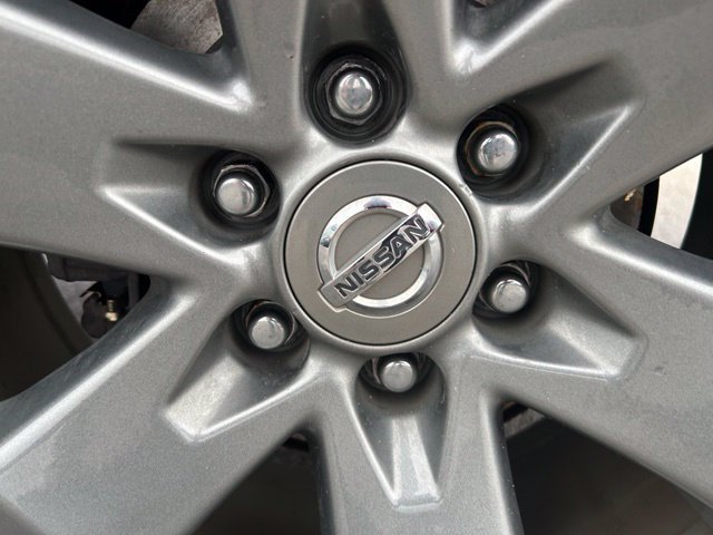 Used 2019 Nissan Frontier SL AWD/4WD image 15
