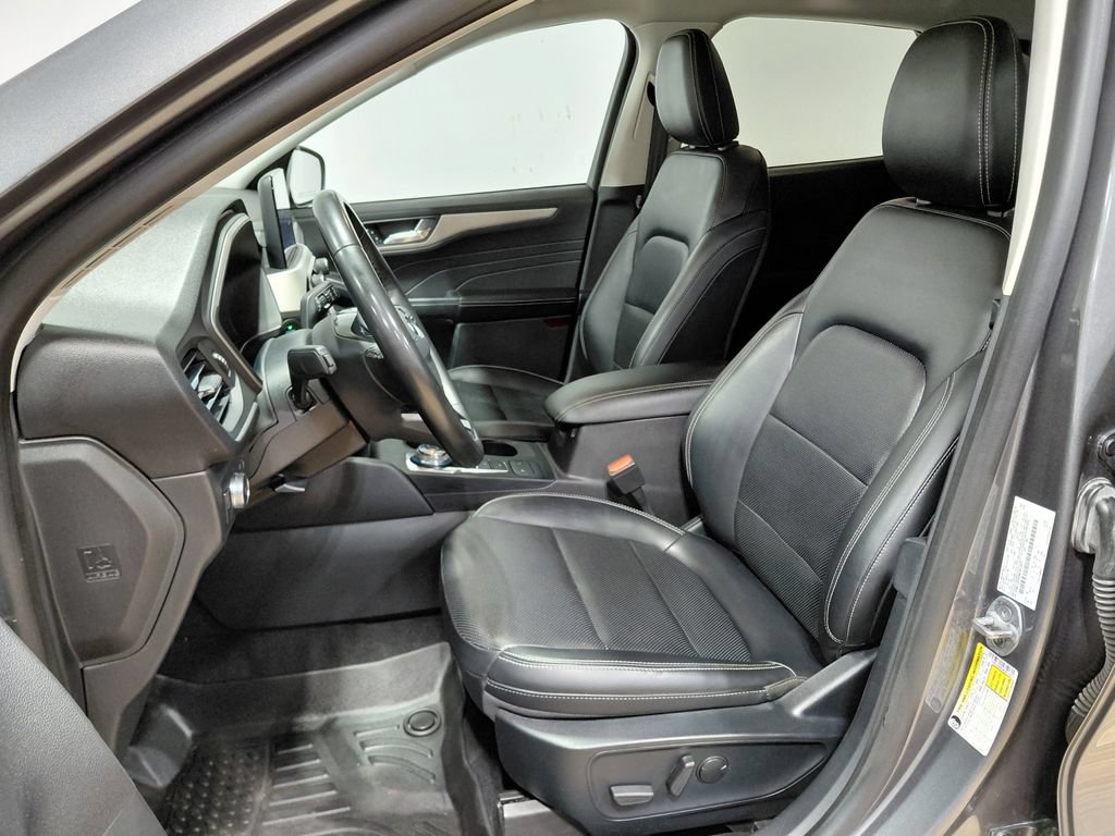 Certified 2021 Ford Escape SEL w/ Class II Trailer Tow Package AWD/4WD image 5