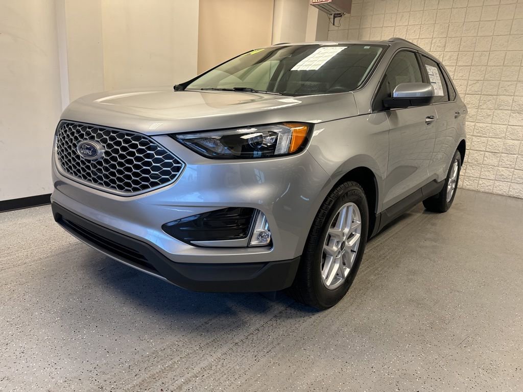 Certified 2024 Ford Edge SEL w/ Convenience Package AWD/4WD image 37