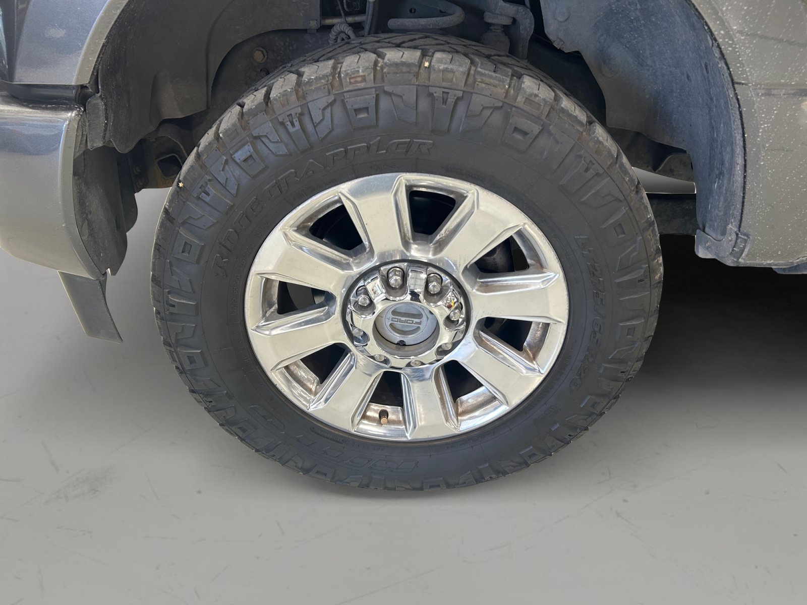Certified 2018 Ford F350 Platinum w/ Platinum Ultimate Package AWD/4WD image 7