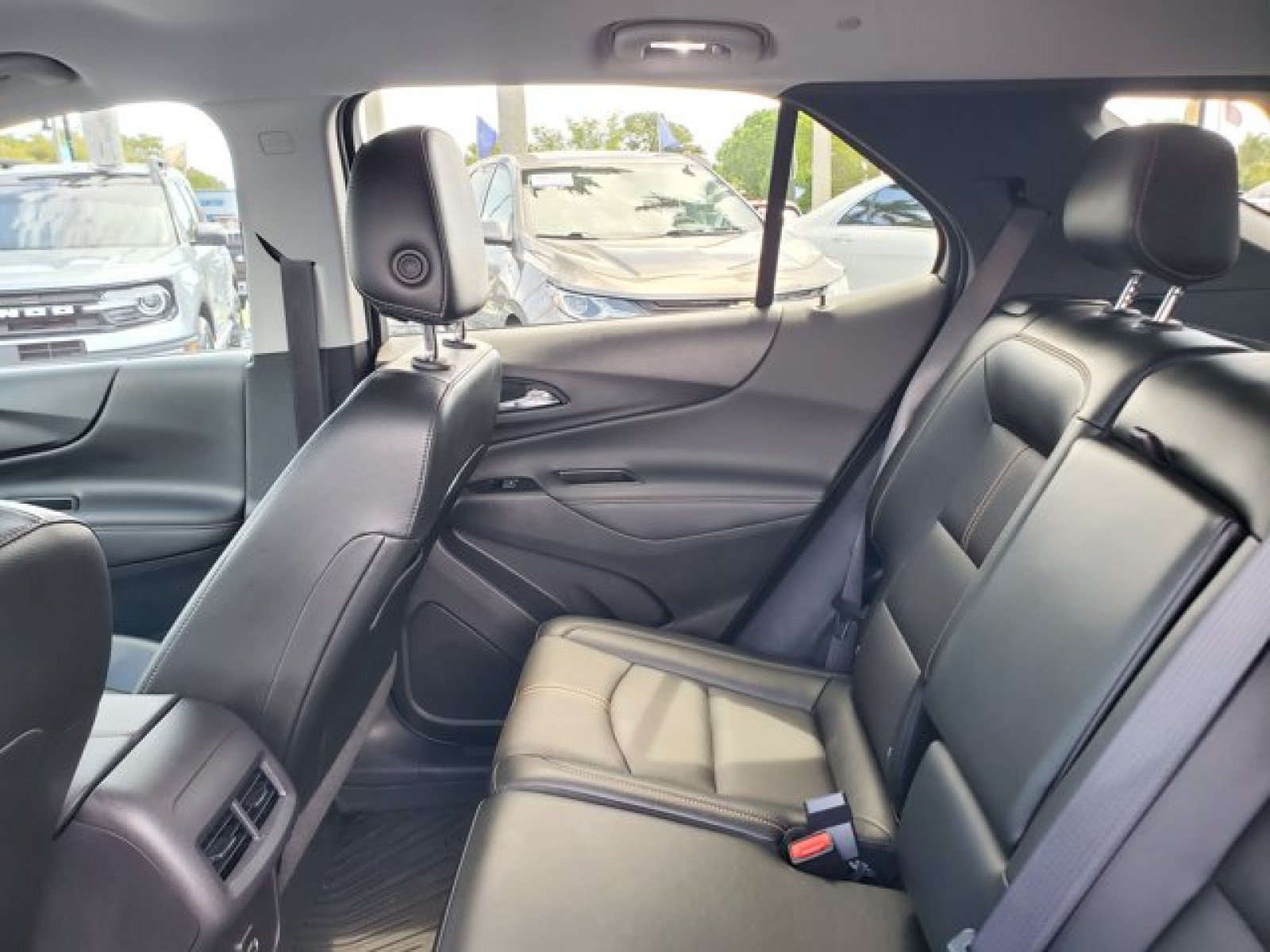 Used 2024 Chevrolet Equinox Premier AWD/4WD image 29