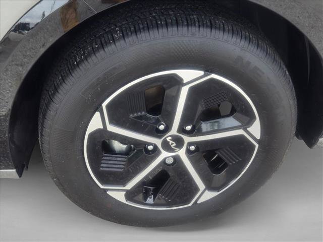 Used 2025 Kia Niro FWD image 22