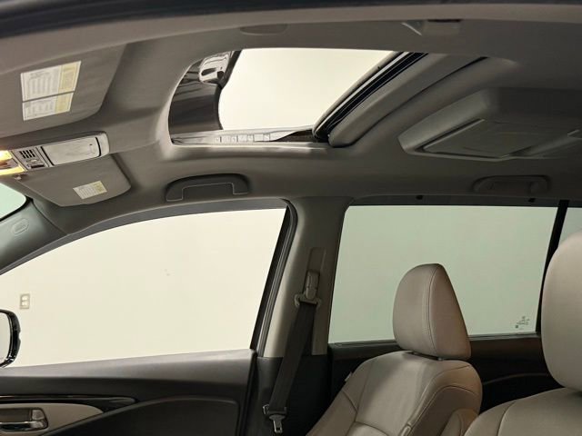 Used 2019 Honda Pilot Touring image 34