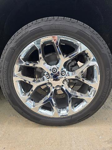 Used 2022 Chevrolet Suburban Premier w/ Max Trailering Package image 13