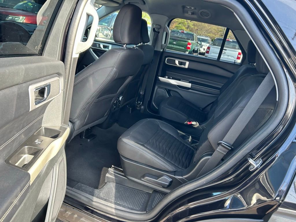 Certified 2021 Ford Explorer XLT image 17
