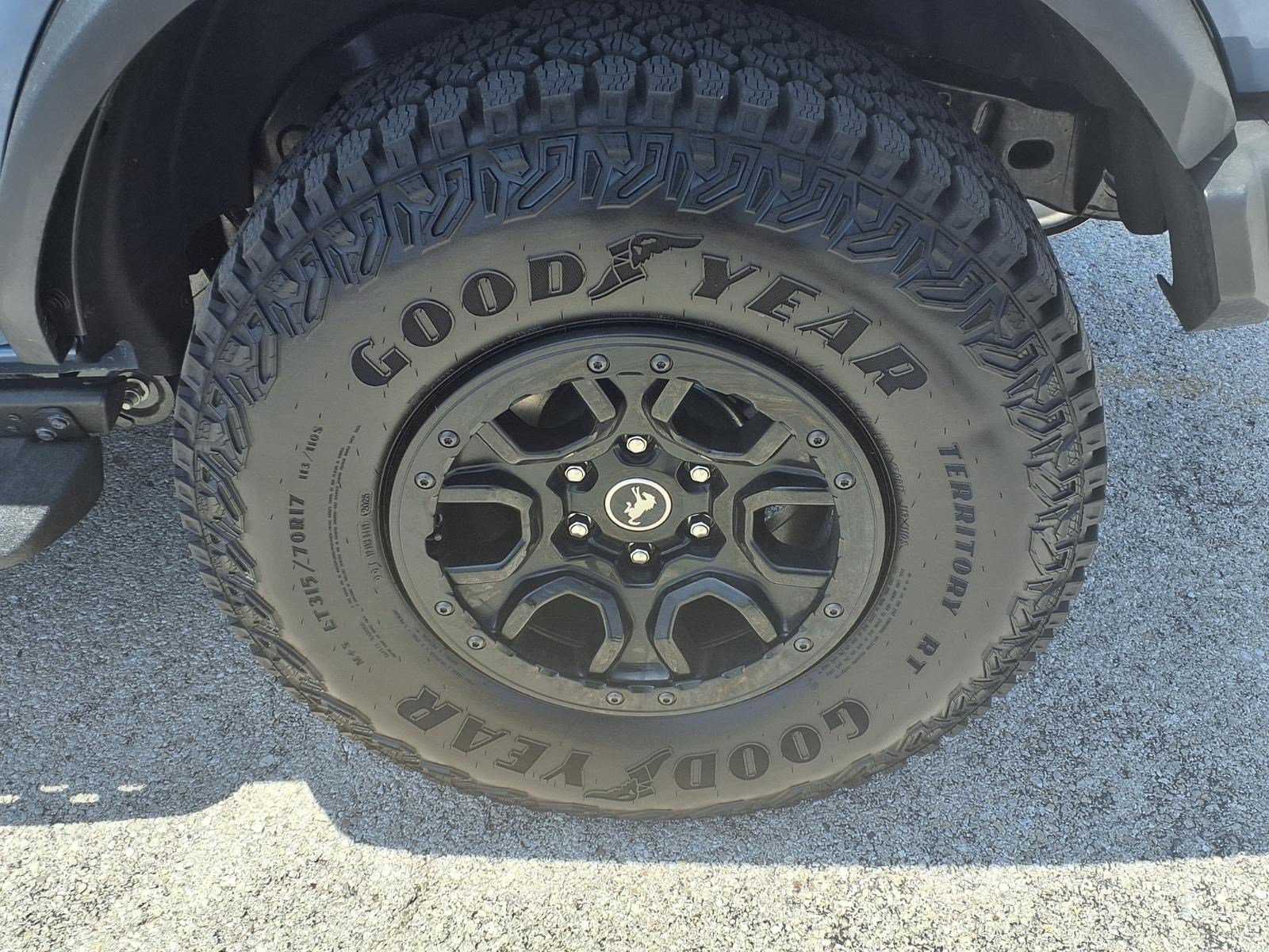 Certified 2025 Ford Bronco Badlands AWD/4WD image 8