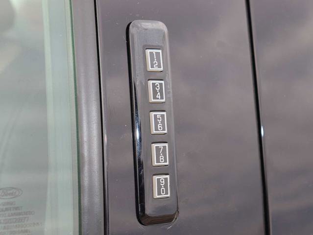 Certified 2021 Ford F150 Lariat w/ Equipment Group 502A High image 17