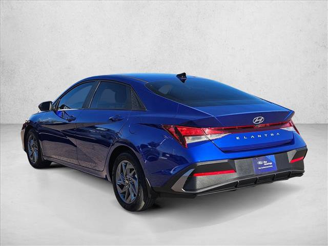 Used 2024 Hyundai Elantra SEL image 5