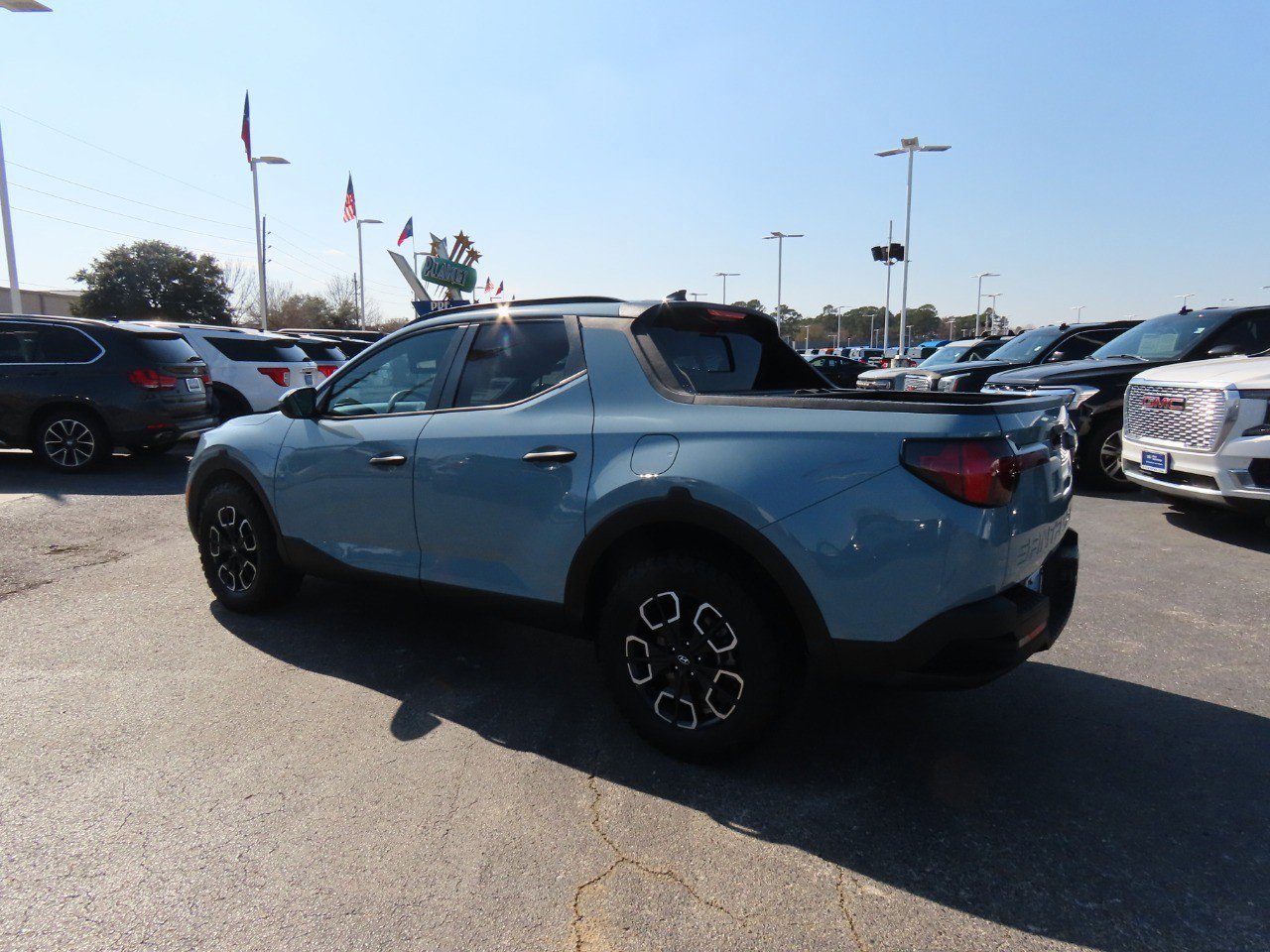 Used 2023 Hyundai Santa Cruz SEL w/ Activity Package image 3