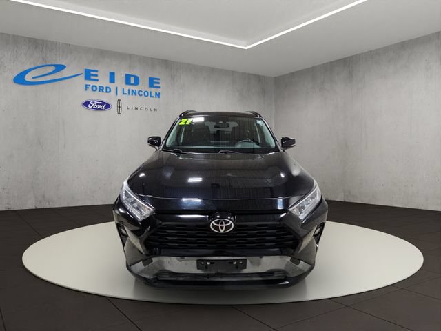 Used 2021 Toyota RAV4 XLE Premium AWD/4WD image 6