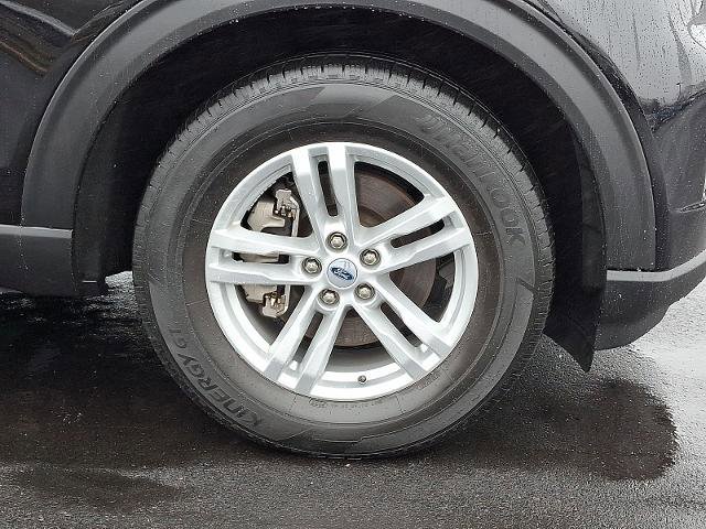 Certified 2023 Ford Explorer XLT w/ Equipment Group 202A image 8