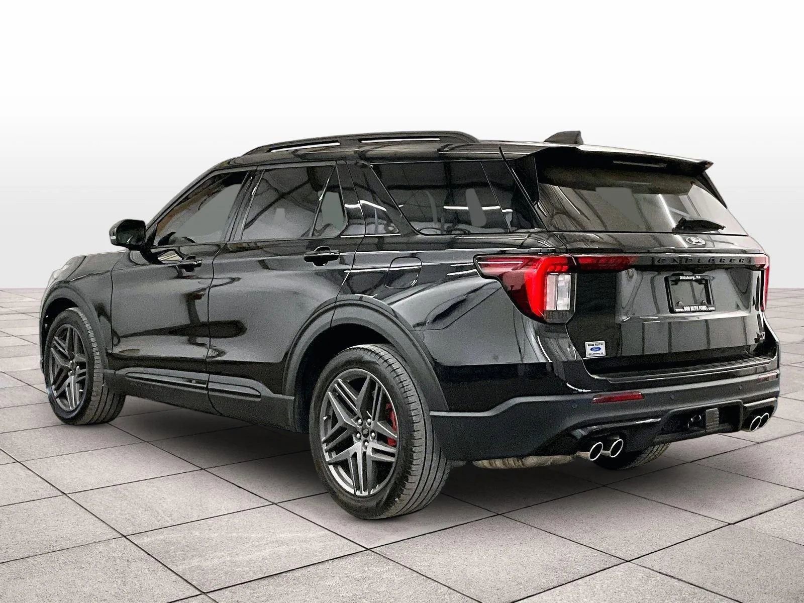 Certified 2025 Ford Explorer ST AWD/4WD image 10