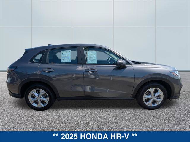 Used 2025 Honda HR-V LX image 6