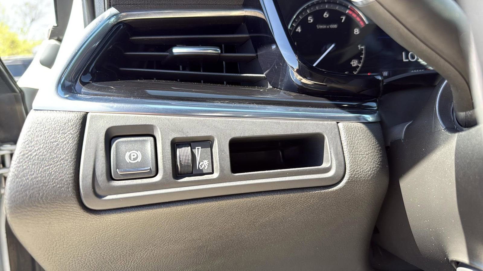 Used 2021 Cadillac XT6 Premium Luxury image 16