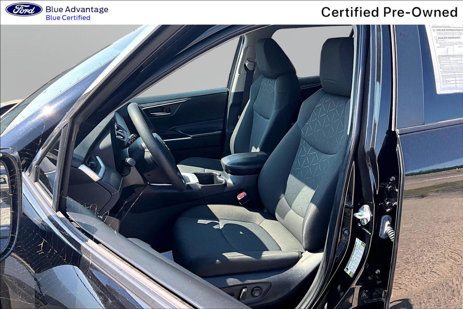 Used 2024 Toyota RAV4 XLE FWD image 16