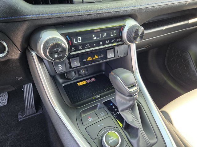 Used 2024 Toyota RAV4 XSE w/ Advanced Technology Package AWD/4WD image 23