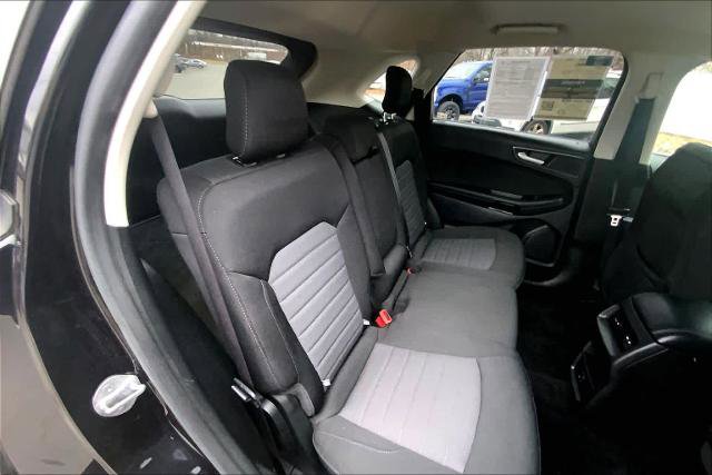 Certified 2019 Ford Edge SE image 19