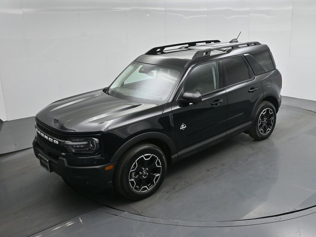 Certified 2025 Ford Bronco Sport Outer Banks w/ Outer Banks Tech Package+ AWD/4WD image 37